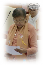 ဒေါ်တင်တင်ရီ(ကျွန်းစု မဲဆန္ဒနယ်)